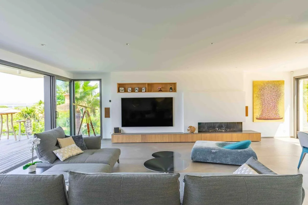 Villa Palma Giens - Vue Mer Panoramique -Piscine Chauffee Mai A Septembre- 4 Chambres -Garage Hyères